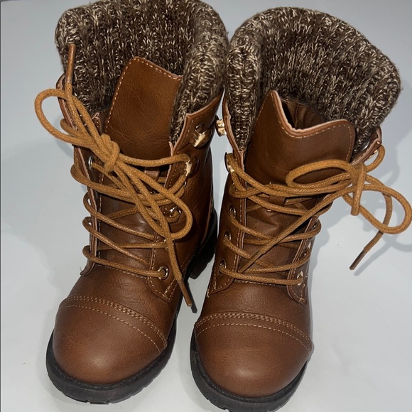 Brown Kids Boots with Knit Cuff - Picture 5 of 7